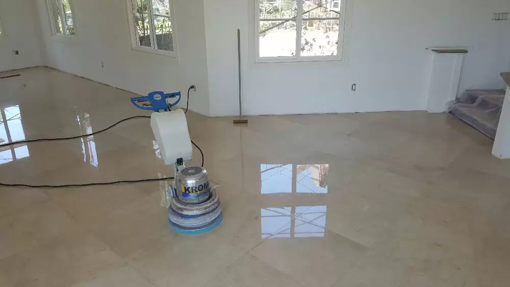 تنظيف الرخام والبلاط